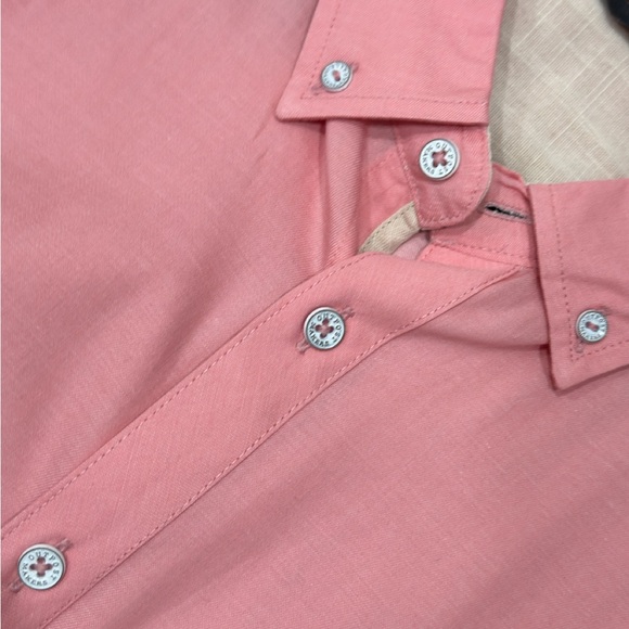 Classic Pink Polo Shirt for Men - Picture 4 of 4
